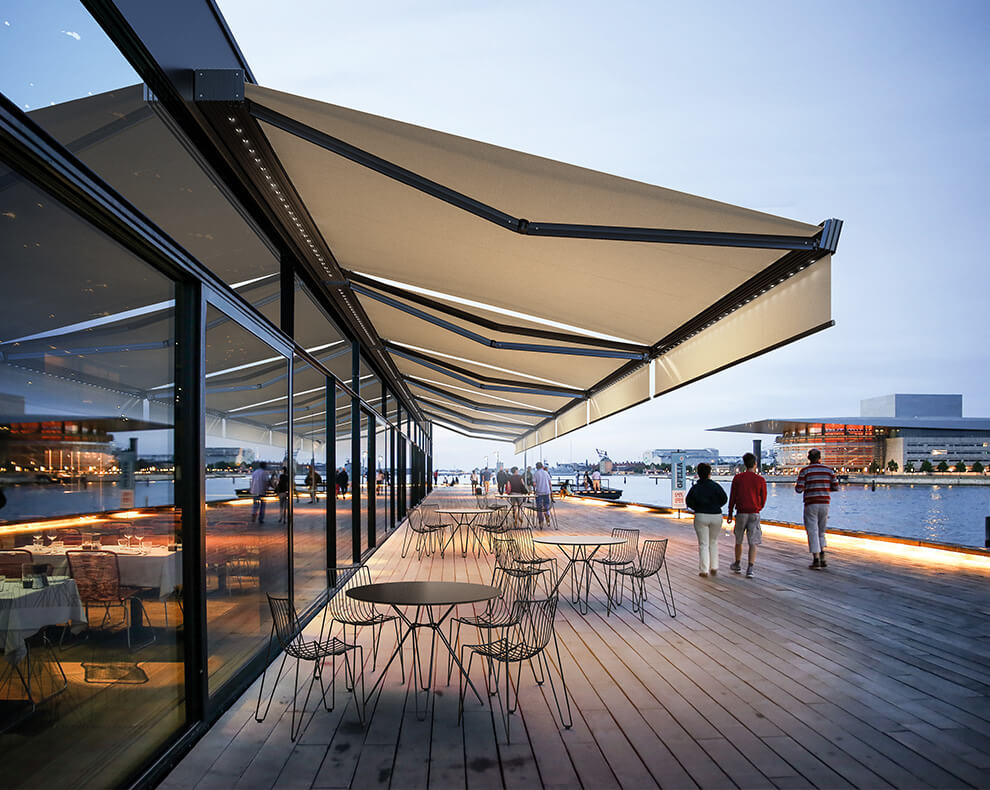 Installation de store de terrasse pour CHR à Bordeaux centre