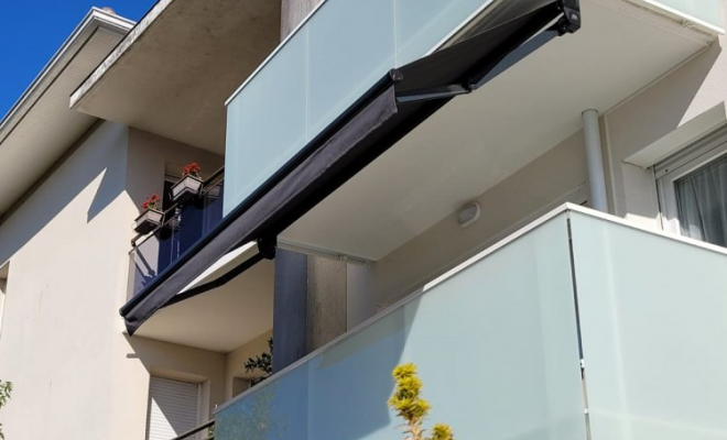 Installation de Store extérieur sur mesure pour balcon à Mérignac, Mérignac, NOVA STORES